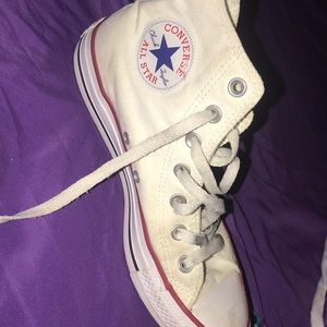 white converse size 7.5